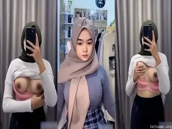 Bokep Hijab TikToker Hijab Toket Jumbo Lepas Jilbab Bugil Colmek