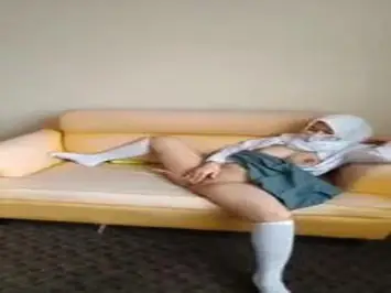 Sma Jilbabers Masturbasi Di Live Cam Sampai Crott