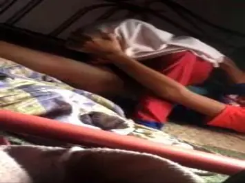 Ukhti Hijab Putih Isap Batang Pria Di Kamar